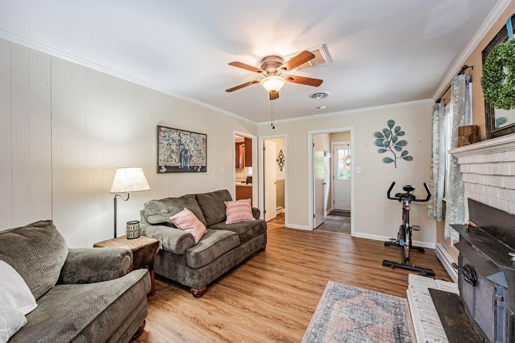 Kelly'S Comfortable Quinton Home Экстерьер фото