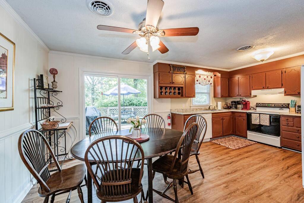 Kelly'S Comfortable Quinton Home Экстерьер фото