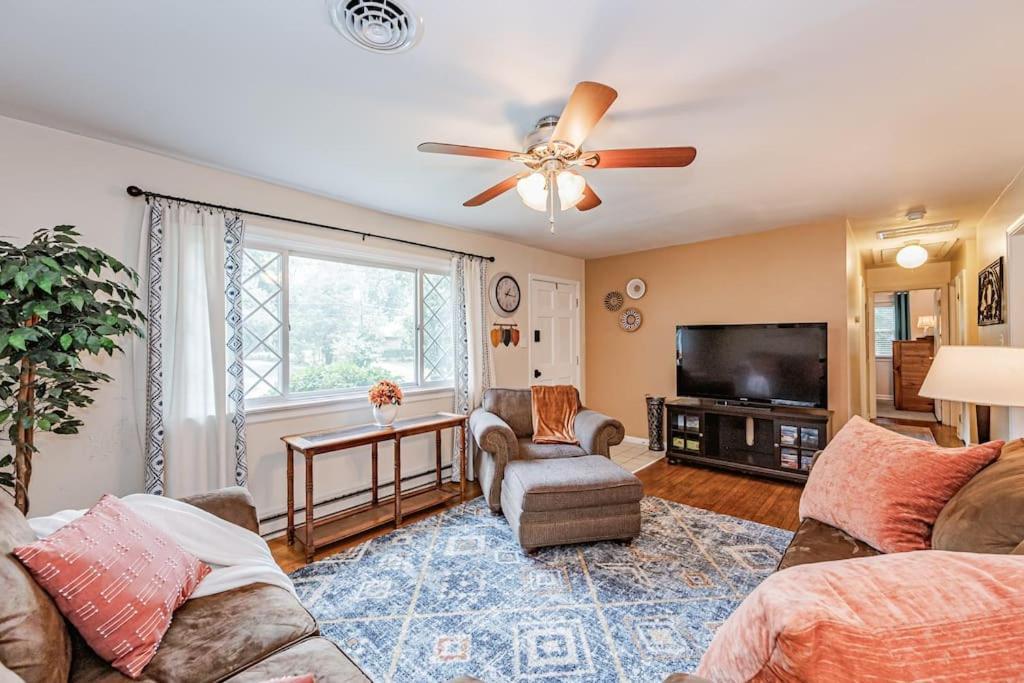 Kelly'S Comfortable Quinton Home Экстерьер фото